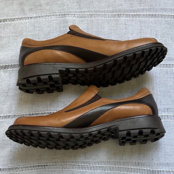 Donald J. Pliner Tan Leather Women's Loafer - Picture 5 of 15